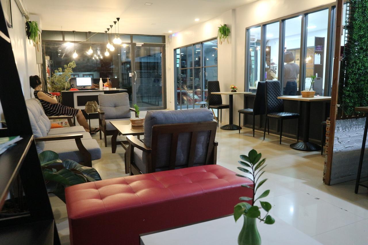 Lis Nimman Hotel Csiangmaj Kültér fotó
