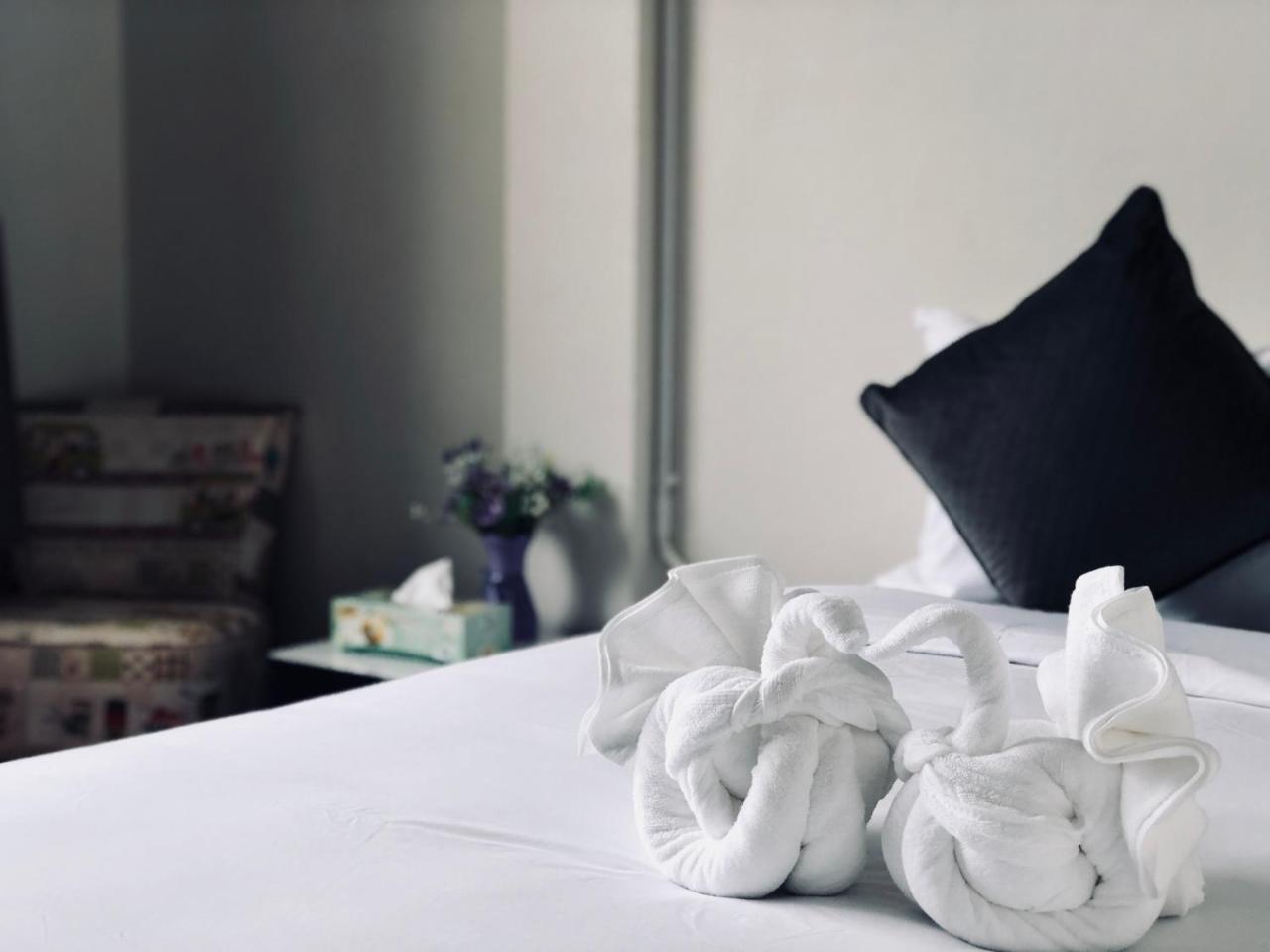 Lis Nimman Hotel Csiangmaj Kültér fotó