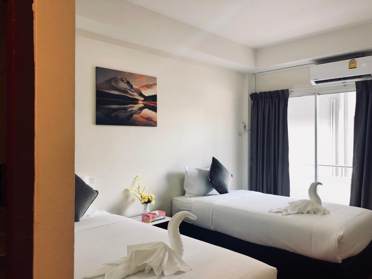 Lis Nimman Hotel Csiangmaj Kültér fotó