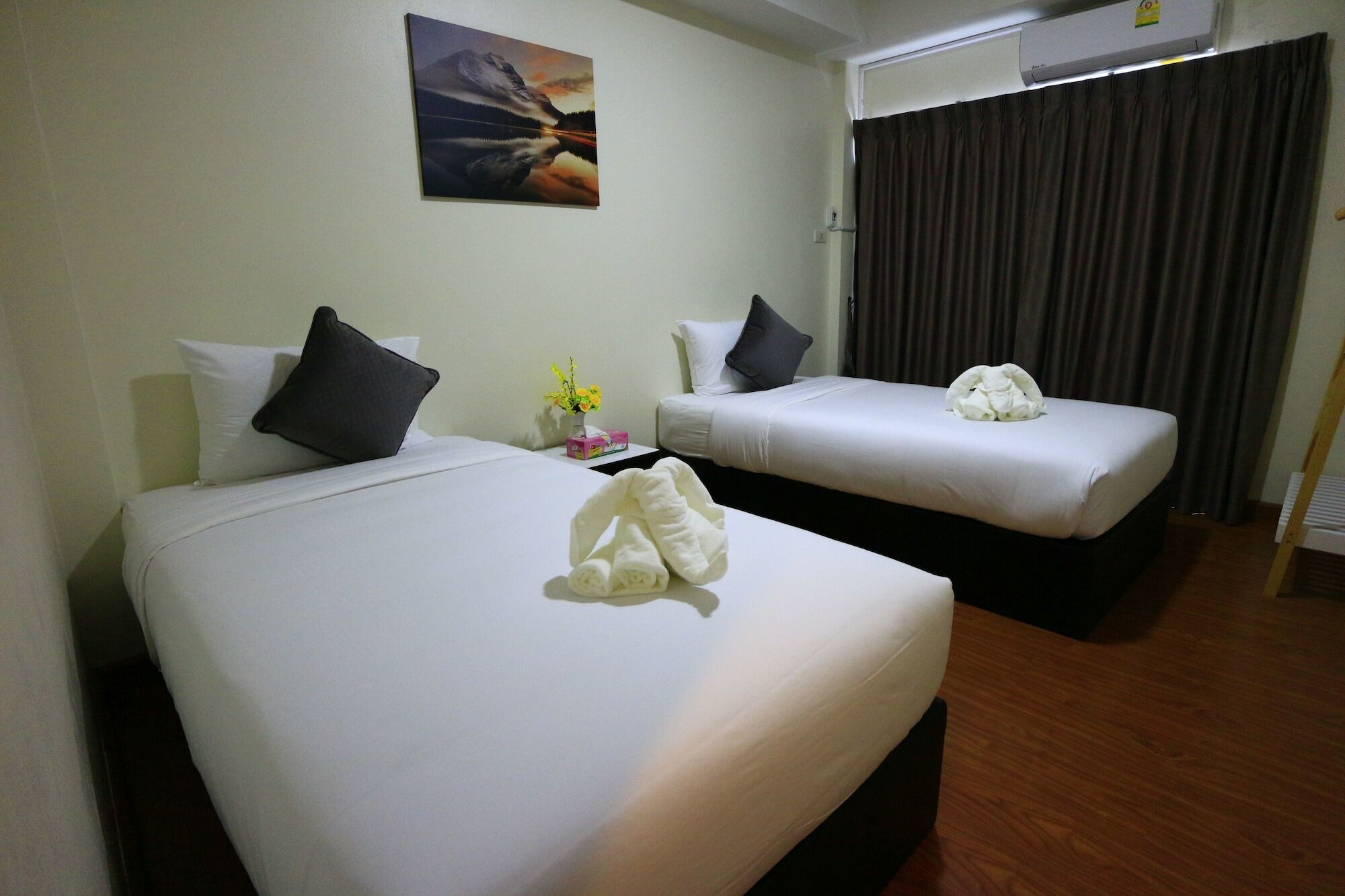 Lis Nimman Hotel Csiangmaj Kültér fotó